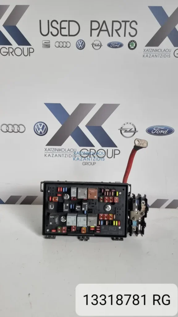 OPEL ASTRA j 2009-2013 Ασφαλειοθήκη ΚΩΔΙΚΟΣ ΑΝΤΑΛΛΑΚΤΙΚΟΥ- 13318781RG