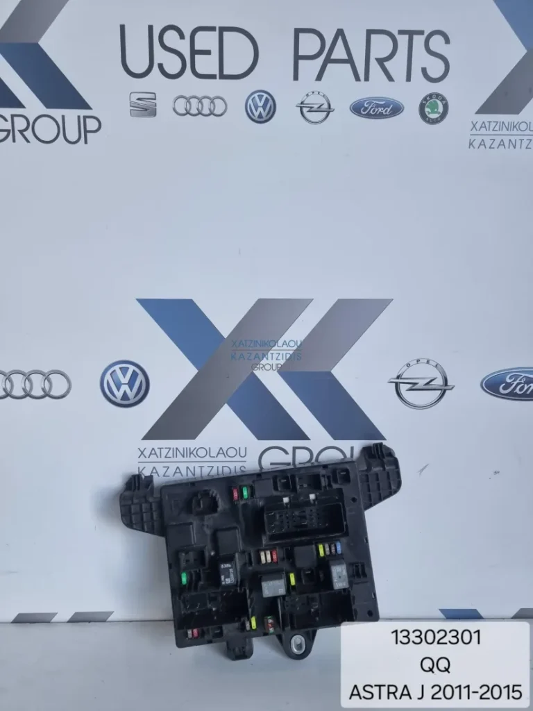 OPEL ASTRA J 2011-2015 Ασφαλειοθήκη ΚΩΔΙΚΟΣ ΑΝΤΑΛΛΑΚΤΙΚΟΥ- 13302301QQ